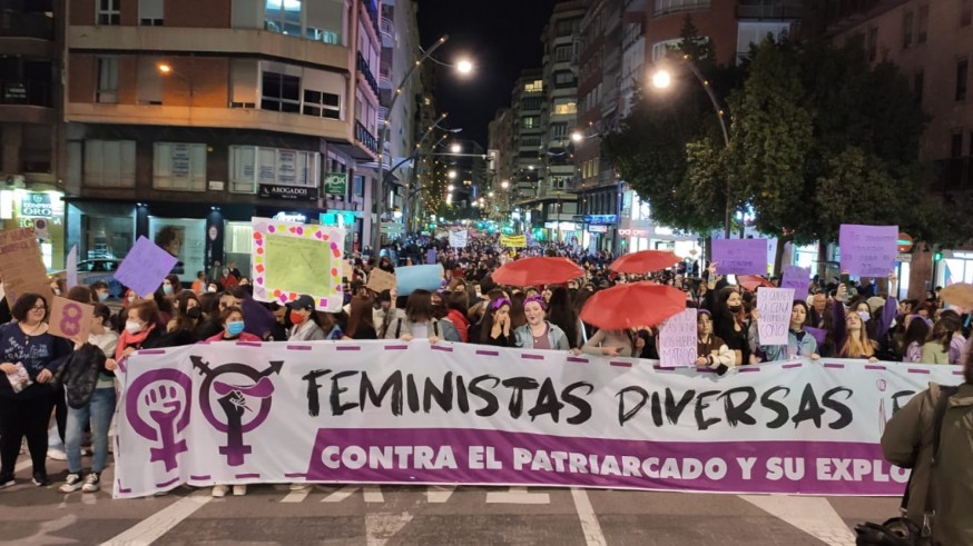 Las mujeres toman la calle pidiendo igualdad