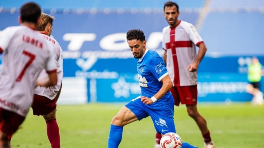 El UCAM coge confianza ante el Alcoyano y ya es líder