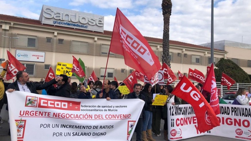Concentración en Alcantarilla para reivindicar un nuevo convenio de hospitales privados