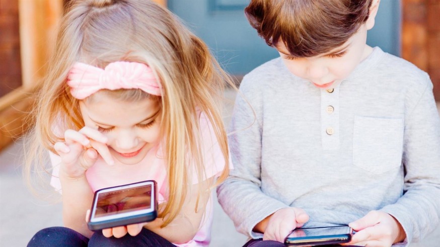 Vox se desmarca del dictamen de infancia por el uso de lenguaje inclusivo