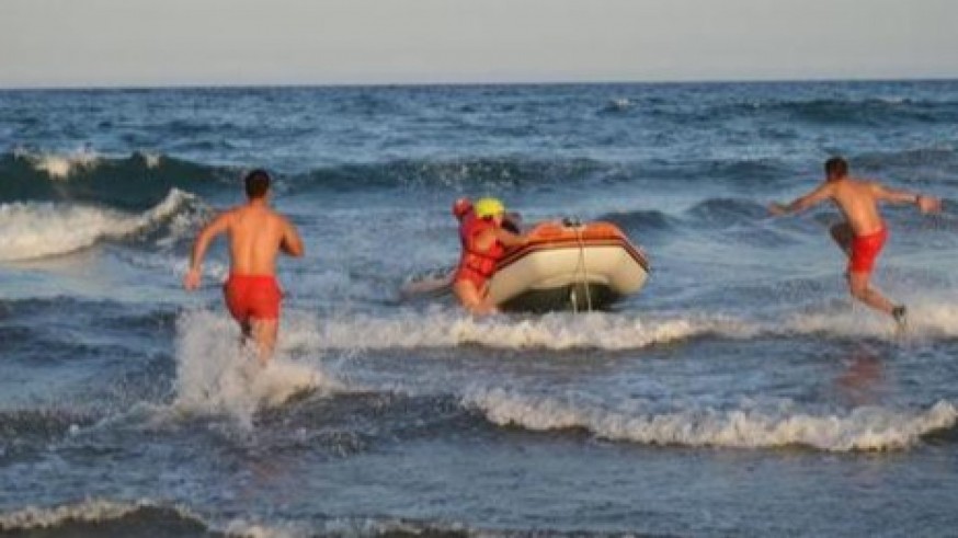 Fallece un joven de 17 años ahogado en una playa de Águilas
