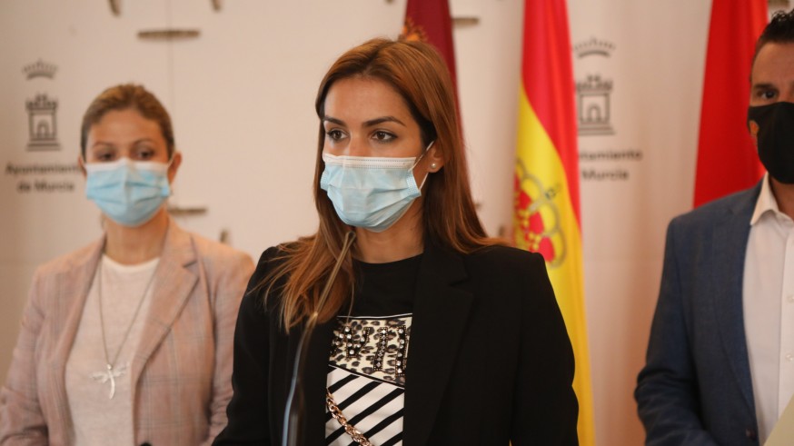 Carmen Fructuoso en la rueda de prensa tras la Junta de Gobierno