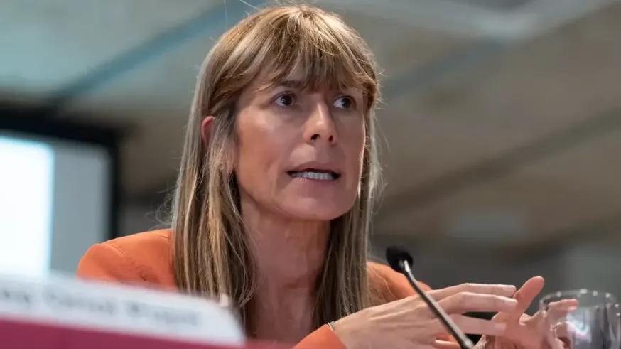 El juez Peinado abre juicio oral contra Begoña Gómez por tráfico de influencias y malversación