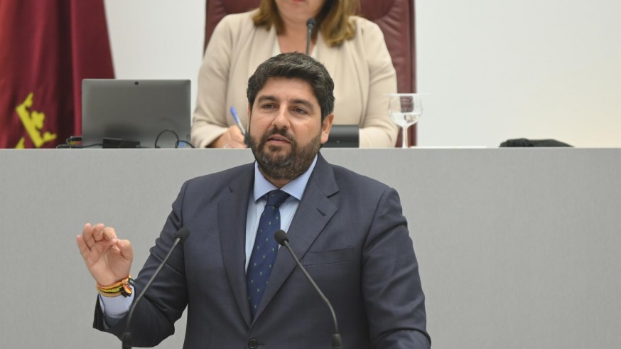 López Miras intenta este lunes su investidura para la que necesita la abstención de VOX