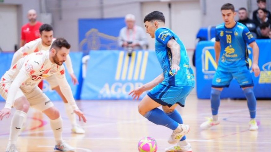 ElPozo hace los deberes en Peñíscola y sigue líder (2-4)