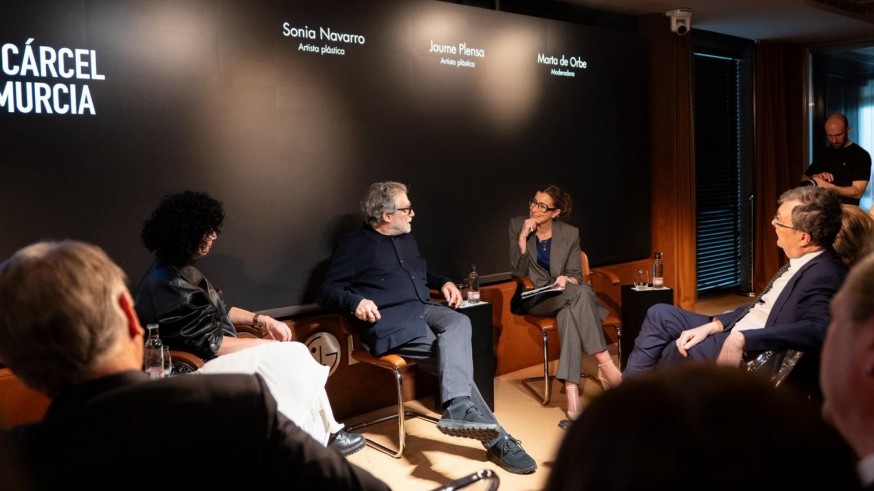 Ballesta presenta en Forbes House el nuevo modelo cultural de la Cárcel Vieja de Murcia