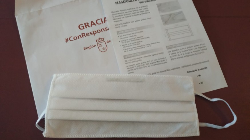 Salud prorroga el uso obligatorio de la mascarilla en centros sanitarios de Murcia