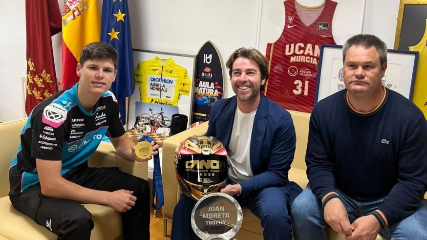 Carlos Cano: "Tengo mucho que aprender antes de pensar en ganar en el mundial"