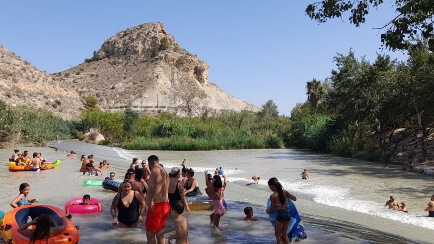 La playa fluvial de Archena retoma la normalidad tras el ahogado de esta semana