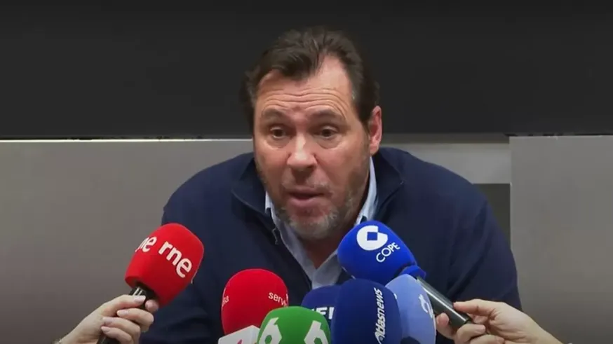 Óscar Puente califica de “tremendamente extraño” el accidente ferroviario de Adamuz y descarta causas claras por ahora