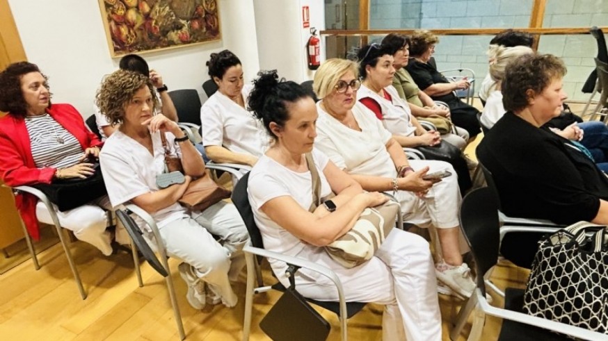 Totana logra un acuerdo pionero para saldar la deuda con trabajadoras de la limpieza municipal