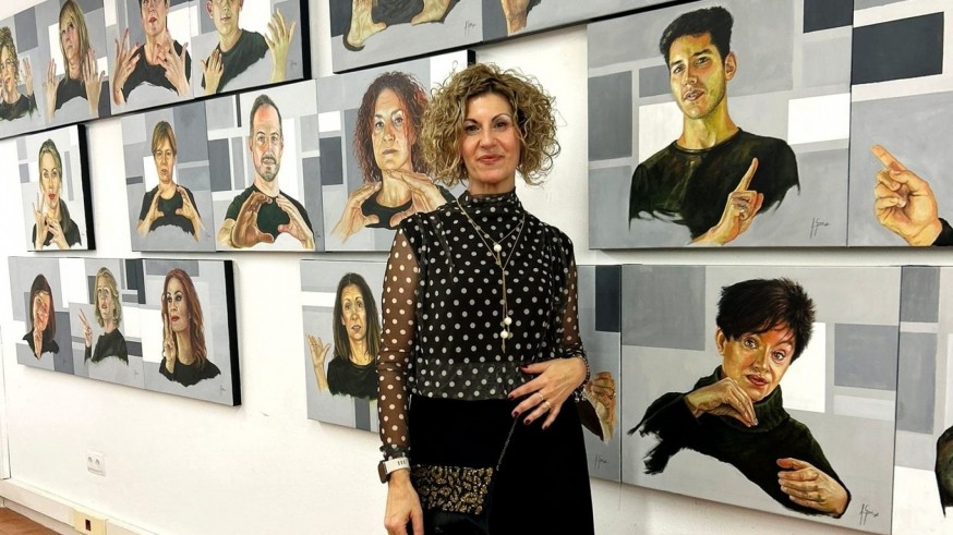 "La voz del gesto": El arte de Santi García Cánovas rompe barreras a través de la lengua de signos