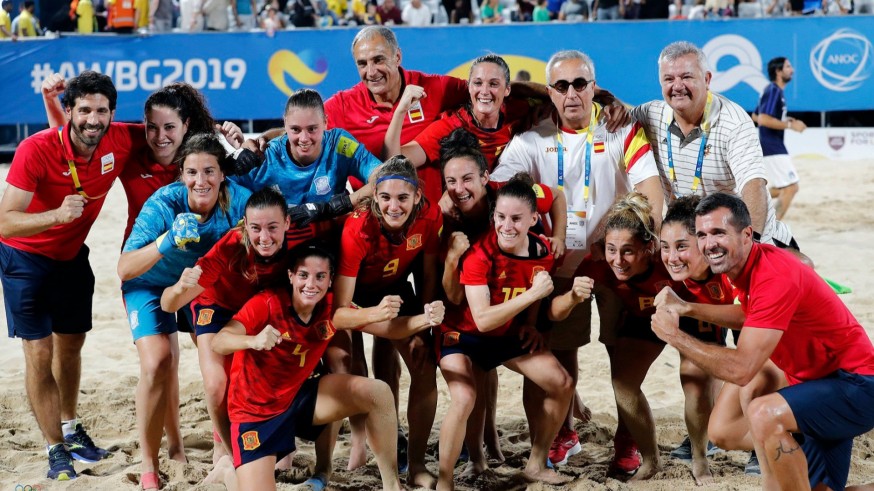 Tres murcianas en la Selección Española campeona de fútbol playa en Qatar