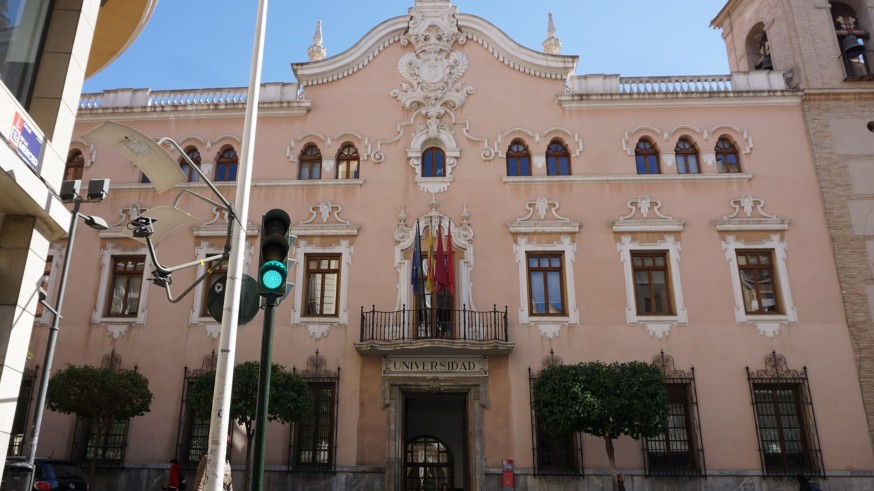 Las empresas murcianas demandan cada vez menos graduados universitarios 