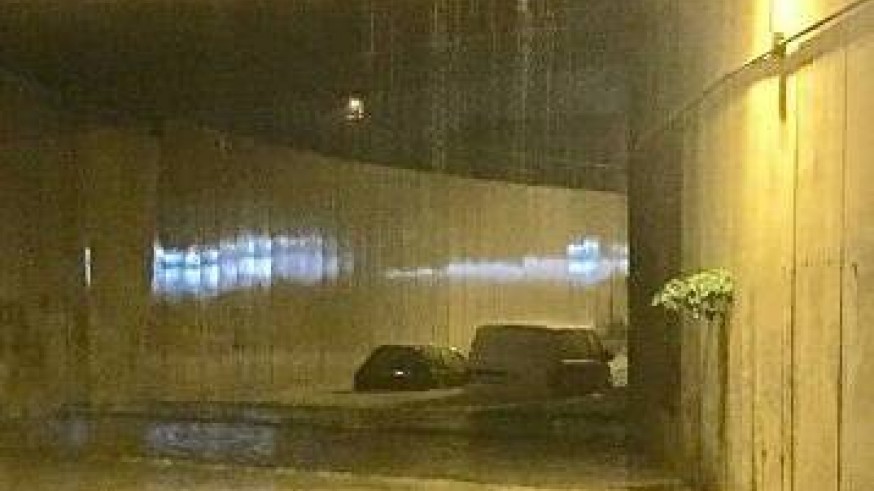 VEHÍCULOS ATRAPADOS EN EL TÚNEL DE NONDUERMAS