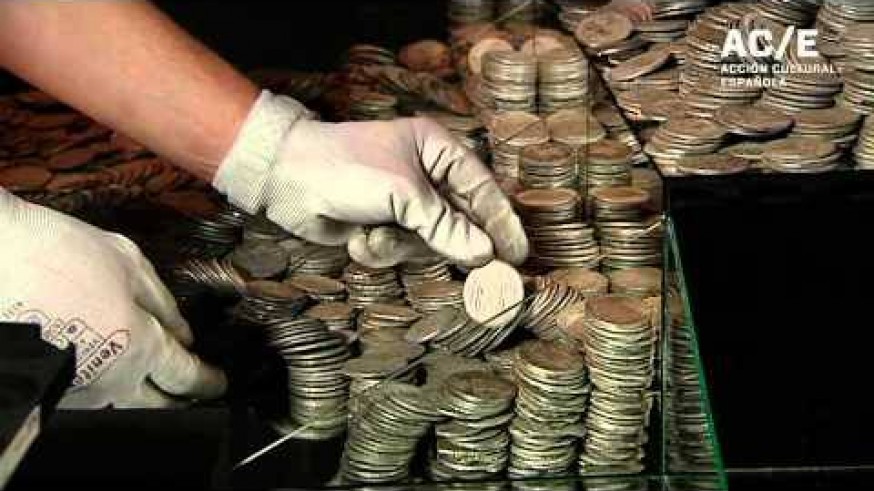 Algunas de las miles de monedas del tesoro de Las Mercedes
