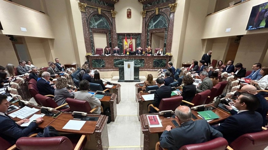 PSOE, Podemos y VOX critican a la Comunidad por el estado del Consorcio de Extinción de Incendios