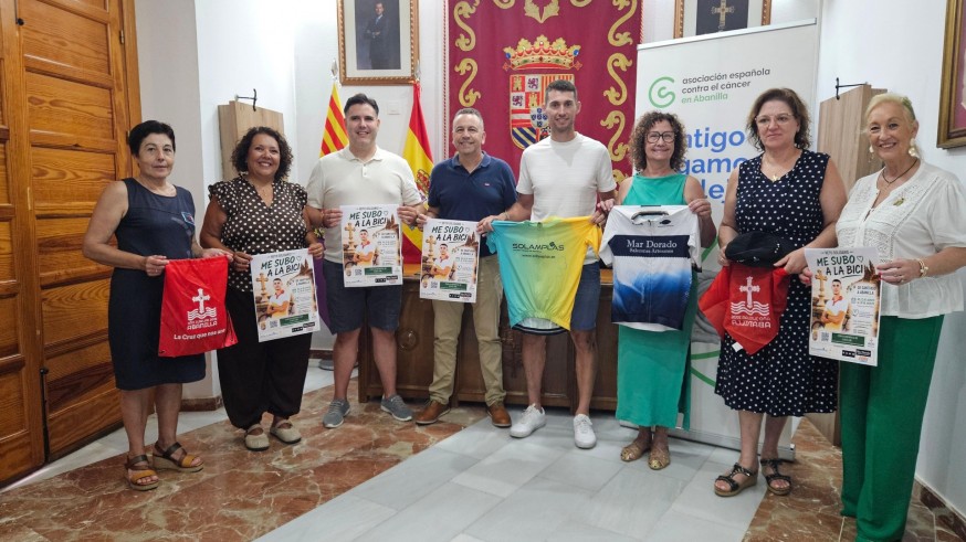 Antonio Vigueras pedaleará en solitario de Santiago a Abanilla en un reto solidario contra el cáncer