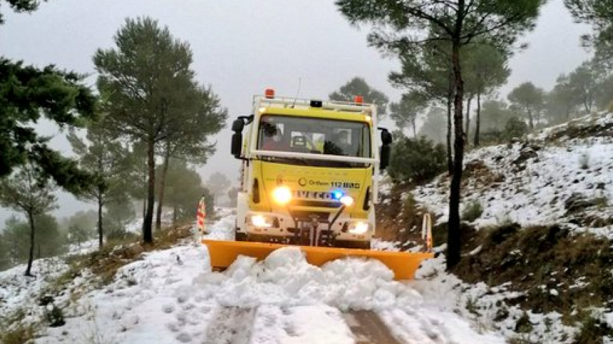 Las quitanieves siguen trabajando en carreteras del Noroeste y Altiplano de la Región de Murcia
