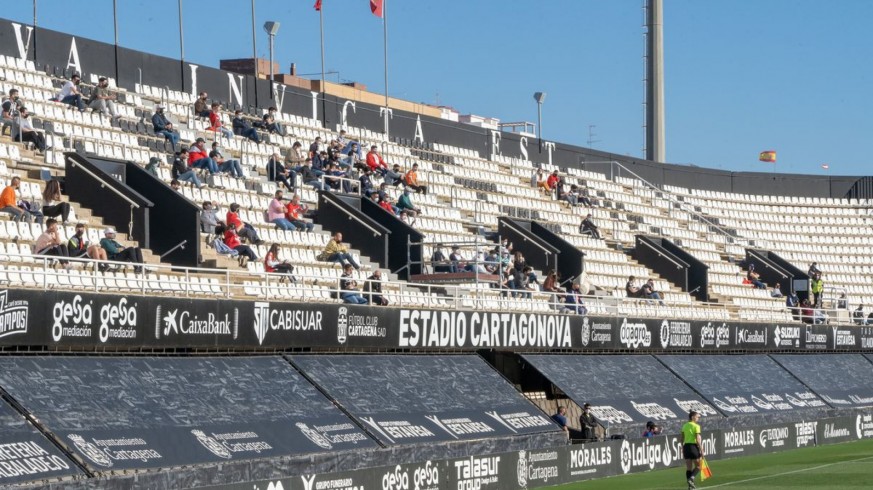 El Estadio Cartagonova tendrá público para el partido frente al Almería