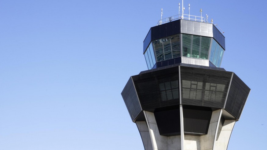 CCOO y USCA convocan huelga de controladores aéreos en aeropuertos privatizados, entre ellos Murcia