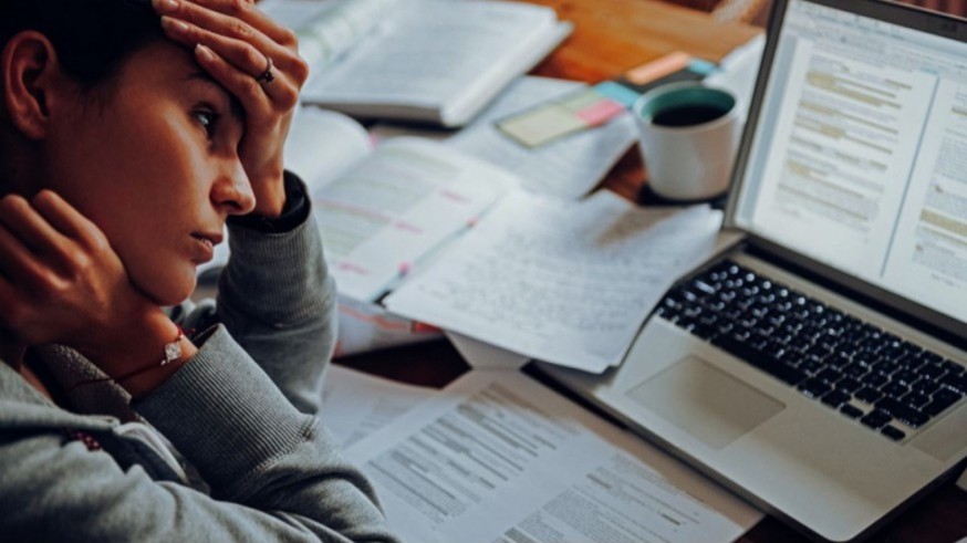 CC.OO. denuncia más de 62.500 horas extra sin pagar en la Región durante 2025