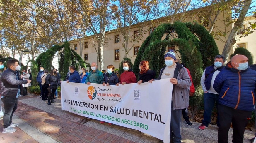 La Federación Salud Mental vuelve a movilizarse frente al Palacio de San Esteban para pedir más inversión