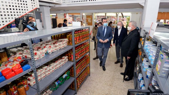 Apertura del nuevo centro de distribución de alimentos en Murcia