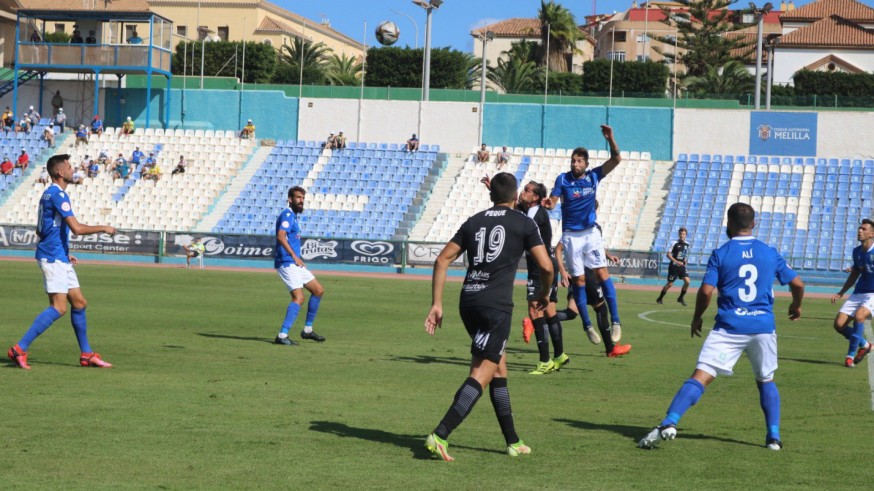 El Mar Menor se lleva una sufrida victoria de Melilla (2-3)