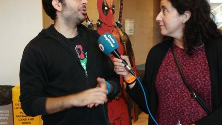 Salva Espín con Marta Ferrero en el Salón Murcia se remanga