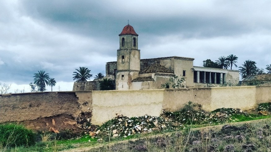 La asociación de Amigos del Monasterio de San Ginés siguen preocupados por la paralización de las obras de restauración