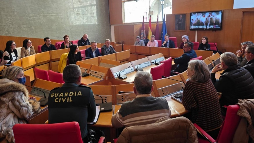 En Lorca el sector porcino actualiza protocolos sanitarios e incrementa las medidas de prevención