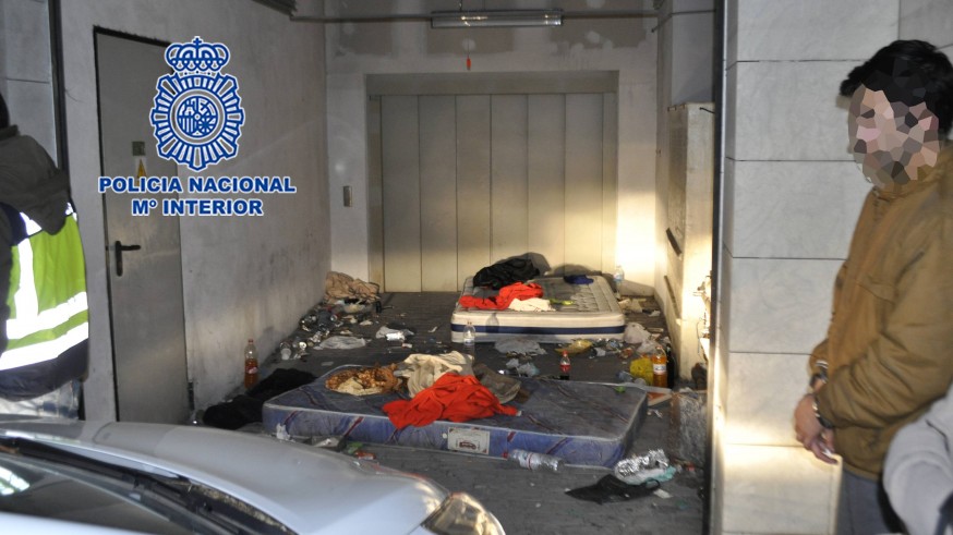 Lugar donde el detenido retuvo y agredió a la chica