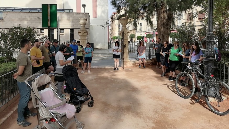 A la sombra de árboles centenarios en Jumilla
