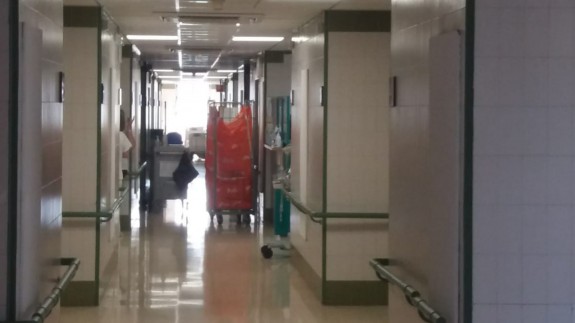 Salud se plantea abrir más camas covid en el hospital del Rossell