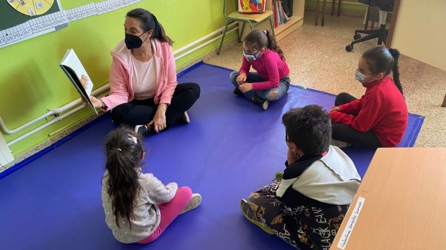 Educación decide volver a la presencialidad en las aulas de Infantil y Primaria en mayo 
