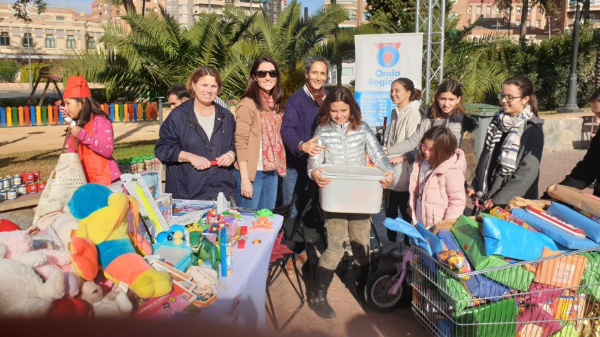 Niños y niñas que se sumaron a la recogida de juguetes en Murcia del pasado 28 de diciembre 