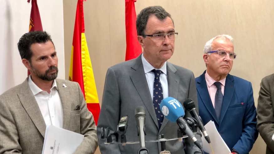 José Ballesta tras la reunión del comité de salud del ayuntamiento.