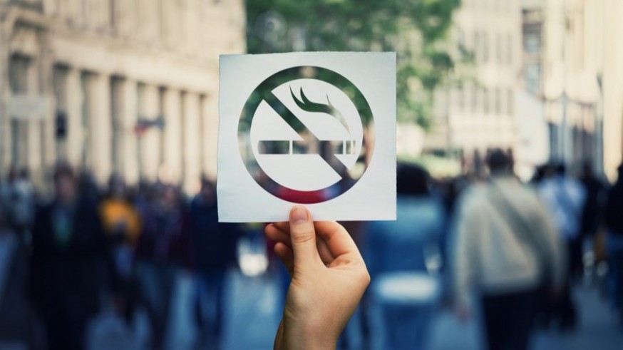 Sanidad espera que el Plan Antitabaco derive en "diferentes leyes" que amplíen los espacio sin humo