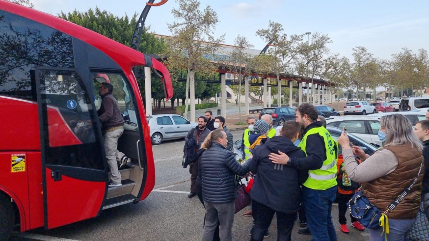  47 refugiados de Ucrania han llegado hoy a Murcia en un autobús del Rotary Club 