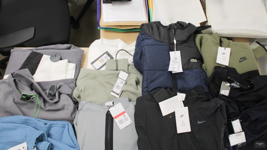 La Guardia Civil desmantela en San Javier un grupo criminal itinerante dedicado al robo de productos tecnológicos de alta gama