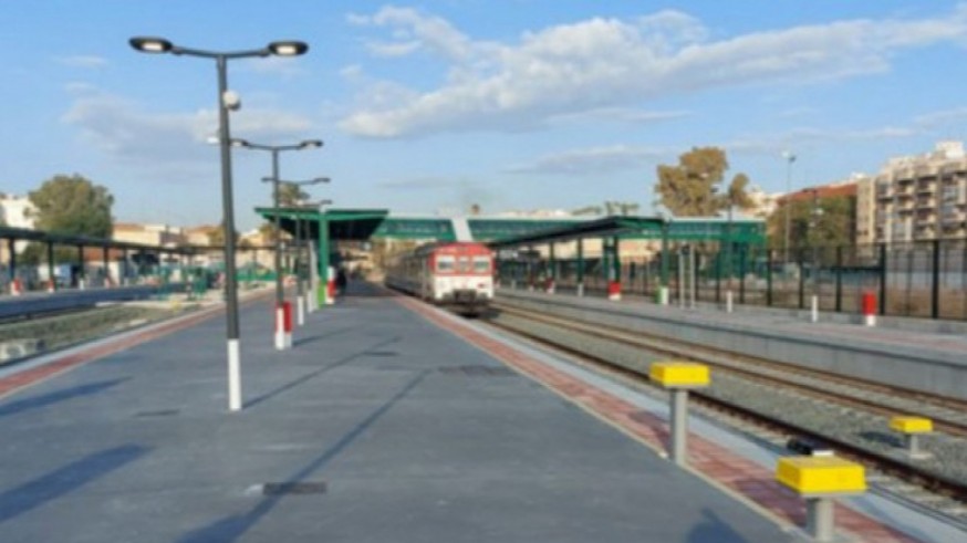 Andenes provisionales de la estación de trenes de Murcia