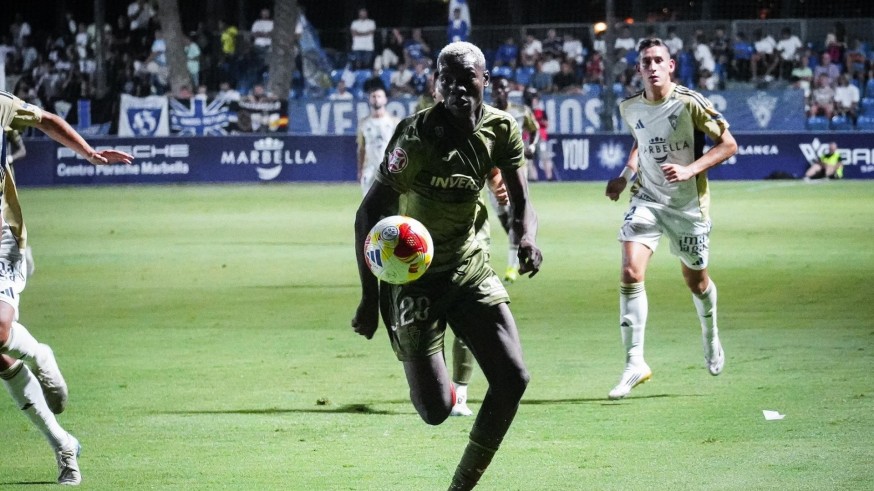 El Real Murcia se estrella en el debut (2-1)