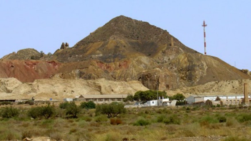 Imagen de explotaciones mineras abandonadas en Mazarrón
