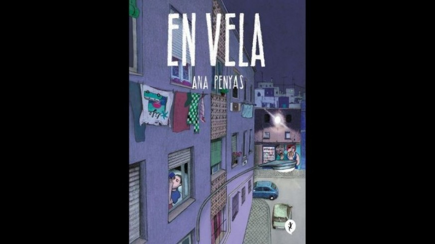 La biblioteca desde tu sofá. En vela