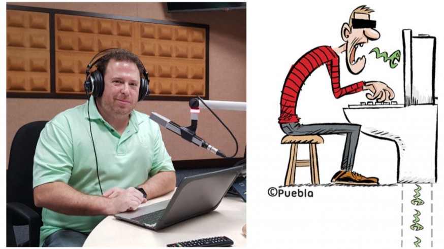 Antonio Rentero junto a la imagen de Puebla en la Guía contra el ciberacoso