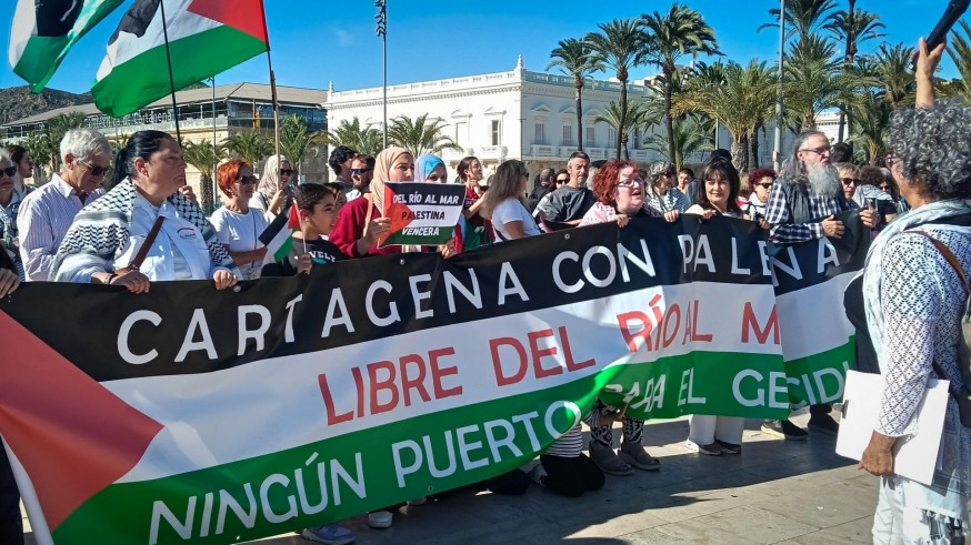 Protesta en Cartagena contra otro buque de Israel con ácido fosfórico