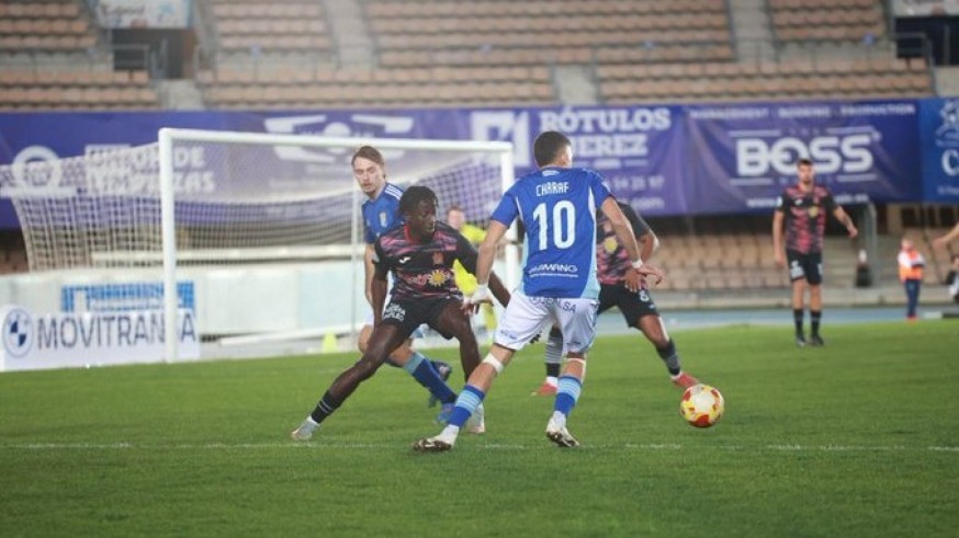 El Águilas salva el liderato ante el Xerez (1-1)