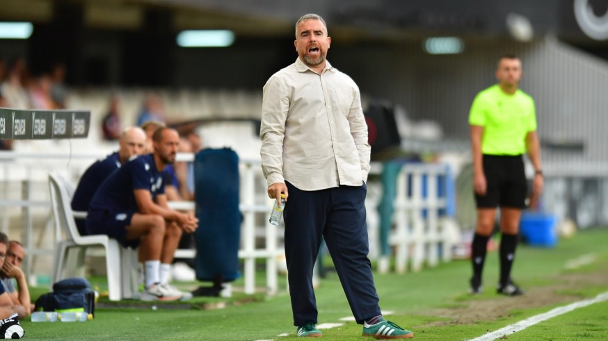 Javi Rey: "El de Sevilla será un escenario parecido al Cartagonova, no hay excusas"