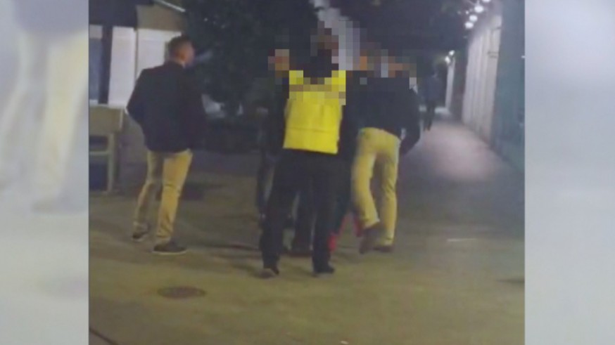 Agresión a las puertas del 609 en diciembre de 2016